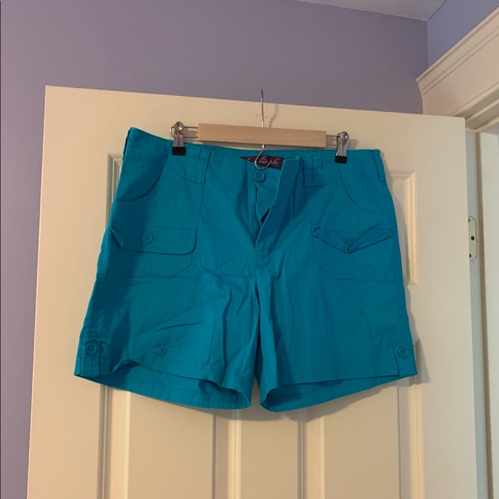 Gloria Vanderbilt turquoise shorts, size 14.